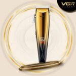ماكينة VGR V-115 ،وشاشة LED، بطارية 2000mAh لمدة 200 دقيقة تشغيل، مقاومة للماء IPX4