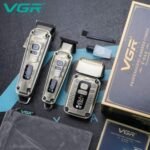 VGR-642 ماكينة حلاقة كهربائية للرجال من في جي ار – قابلة للشحن، مقاومة للماء، متعددة الاستخدامات