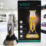 ماكينة حلاقة VGR V-277 اللاسلكية الاحترافية للرجال – شفرات آمنة لقص الصفر، بطارية 1200 مللي أمبير، 180 دقيقة عمل، شاشة LED